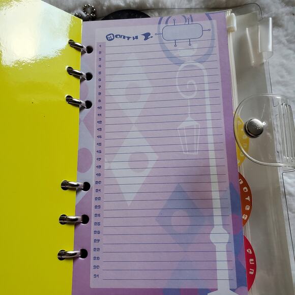 Student Planner Purple Daisy Avalanche Publishing 2000s Read Description - Picture 6 of 12